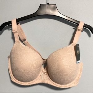 NWT, Wacoal bra, 34DDD or 34 E